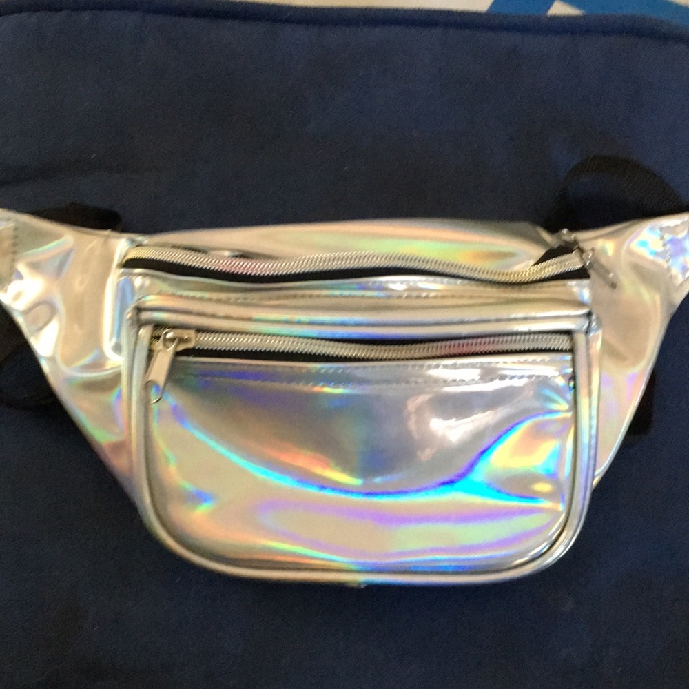 Like New Silver Holographic Fanny Pack 3 pockets